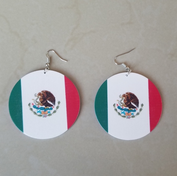 Jewelry - Mexican flag earrings